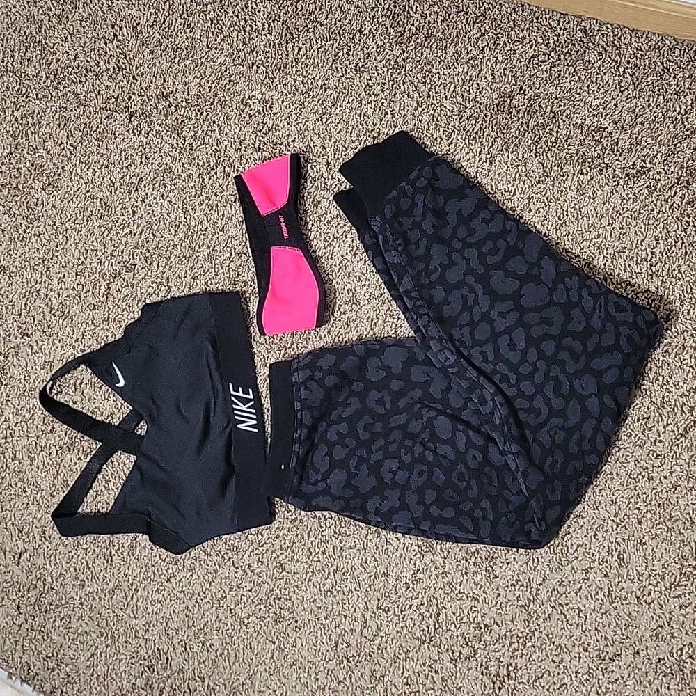 Set of Nike Women's Sz S - Picture 10 of 14